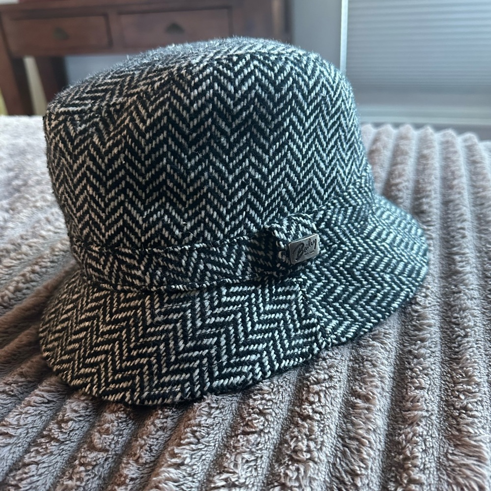 Vintage tweed hat